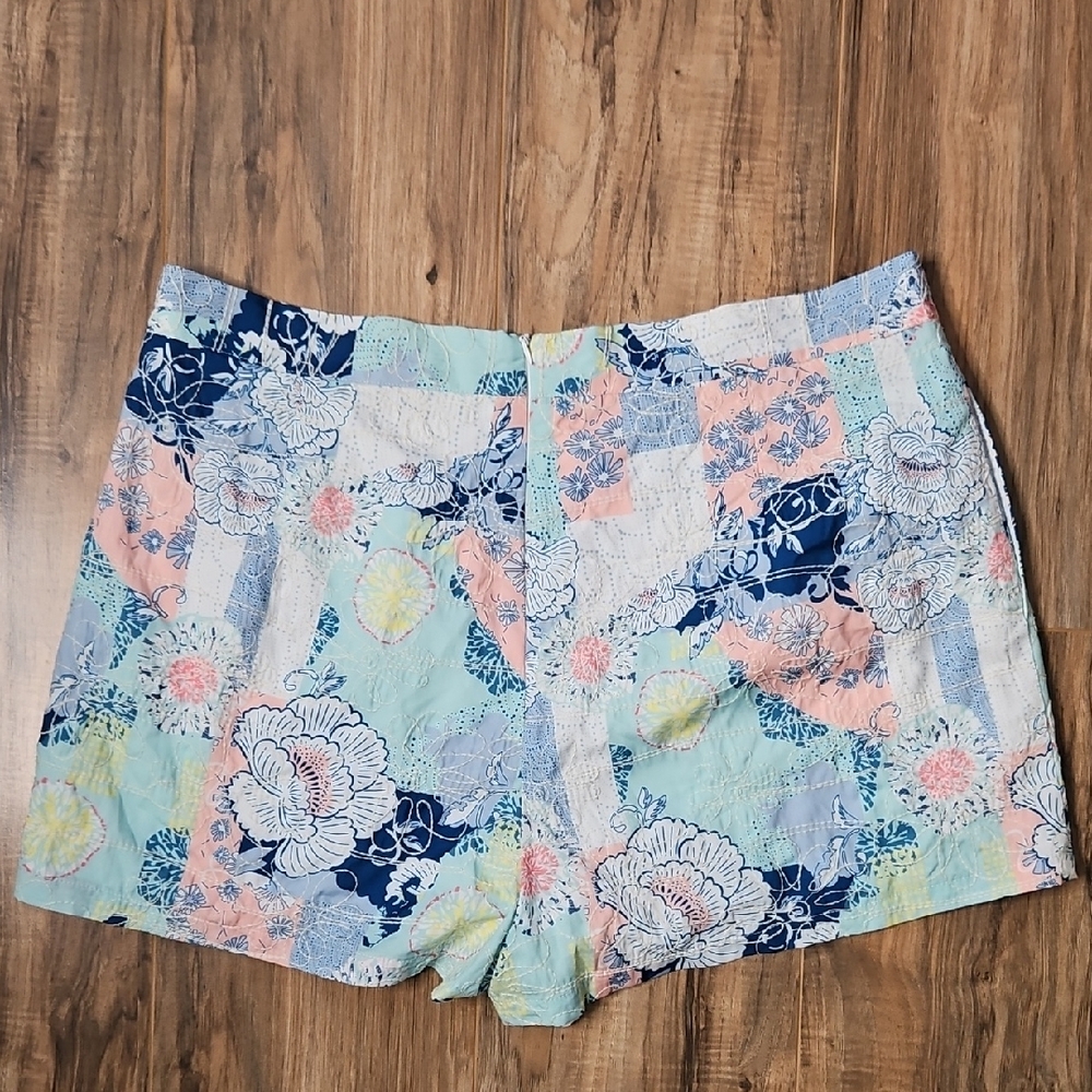 Pink Lily Pastel Floral Women's Shorts XL - Picture 9 of 11